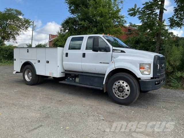 Ford F-750 Pik up kamioni