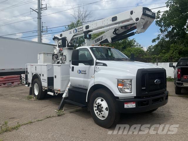 Ford F-750 Auto korpe