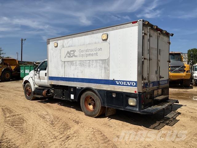 Ford F-750 Kamioni cisterne