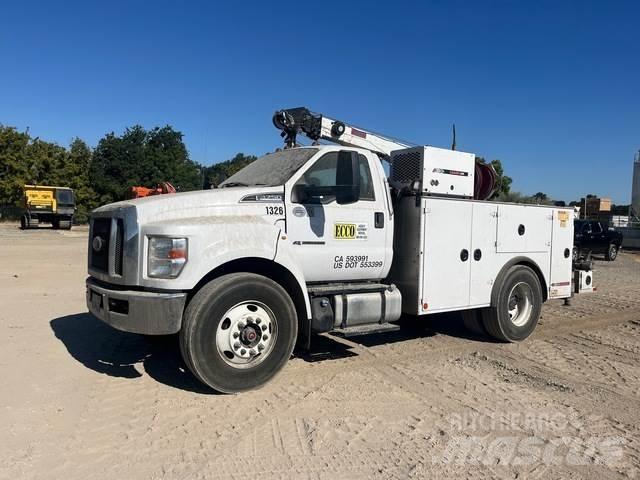 Ford F-750 XL Komunalna vozila za opštu namenu