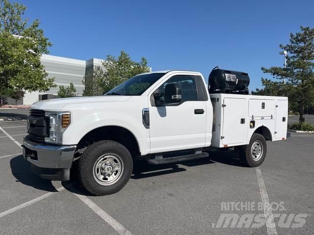 Ford F250 XL Komunalna vozila za opštu namenu