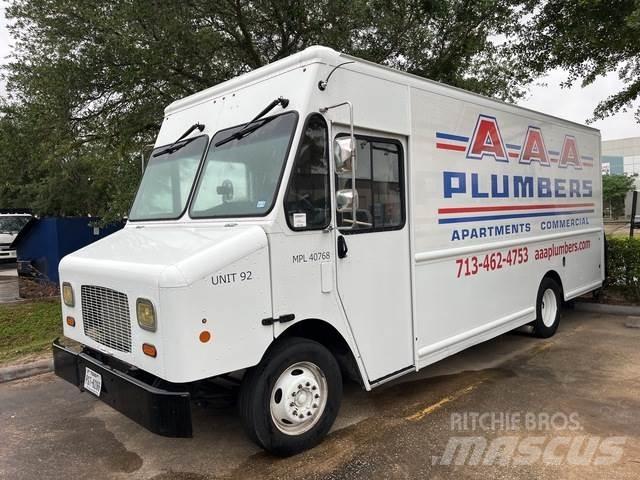 Ford F59 Sanduk kombiji
