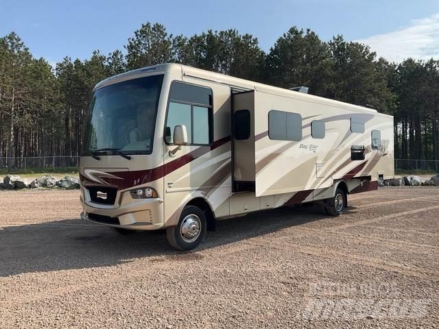 Ford F5DS Kamperi i kamp prikolice