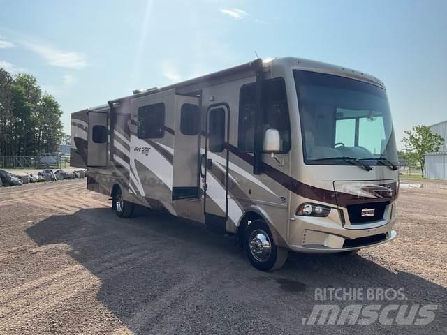 Ford F5DS Kamperi i kamp prikolice