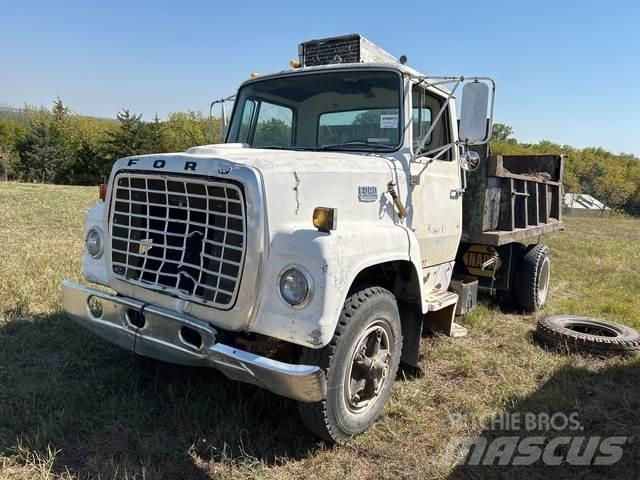 Ford F7000 Kiperi kamioni