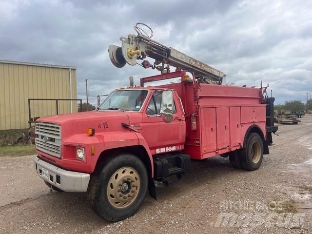 Ford F800 Pik up kamioni