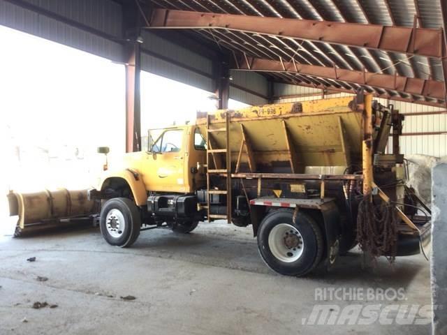 Ford F800 Snežne daske i plugovi