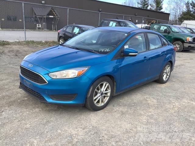 Ford Focus SE Automobili