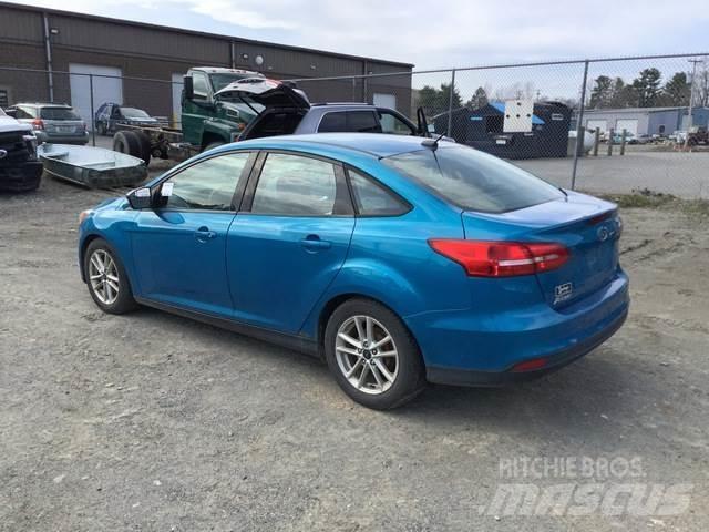 Ford Focus SE Automobili