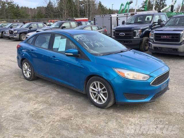 Ford Focus SE Automobili