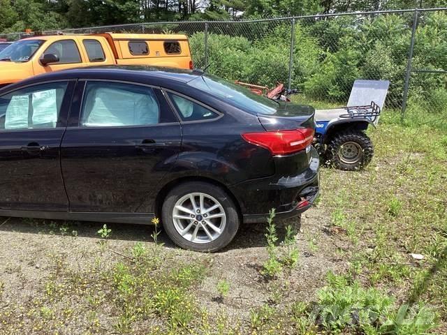 Ford Focus SE Automobili