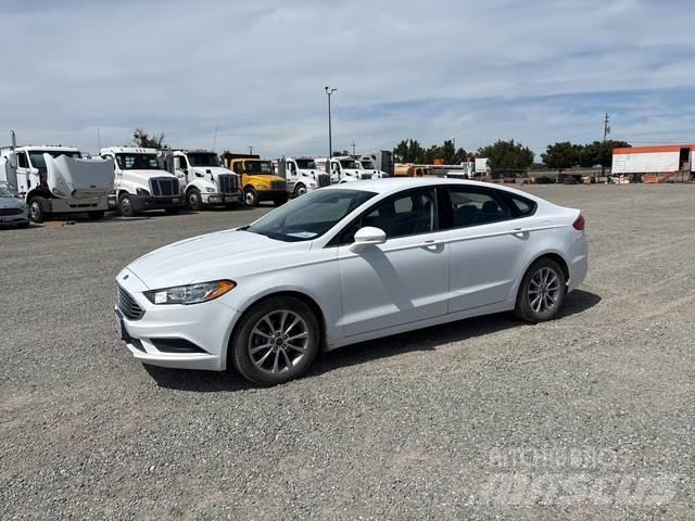 Ford Fusion SE Automobili