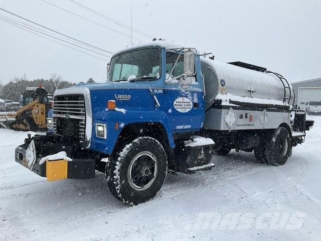 Ford L8000 Kamioni mešalice za beton