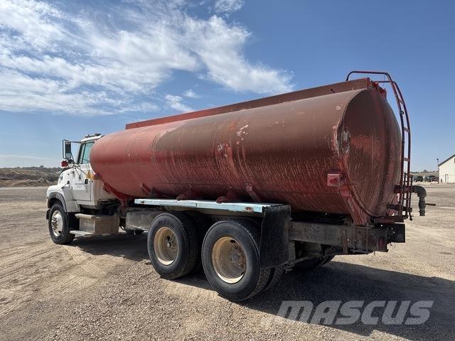 Ford L9000 Kamioni za vodu