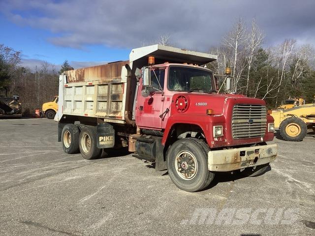 Ford L9000 Kamioni za vodu