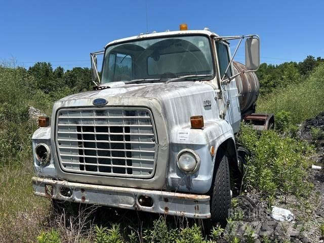 Ford LN7000 Kamioni za vodu