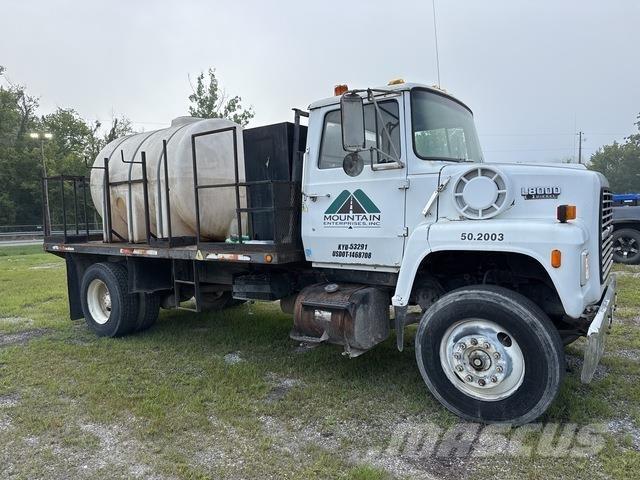 Ford LNT8000 Ostalo za građevinarstvo