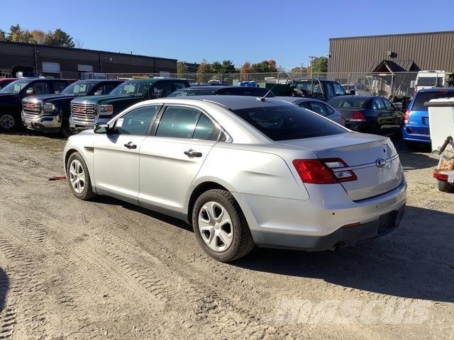 Ford Taurus Automobili