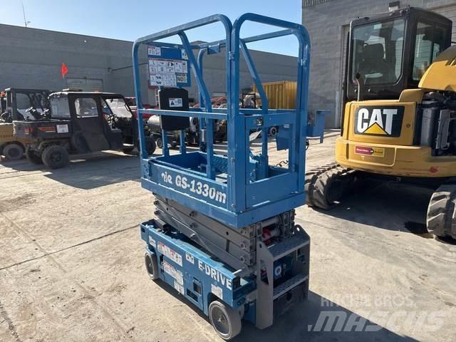 Genie GS-1330M Makazaste platforme