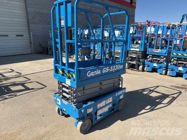 Genie GS-1330M Makazaste platforme