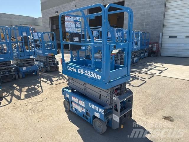 Genie GS-1330M Makazaste platforme