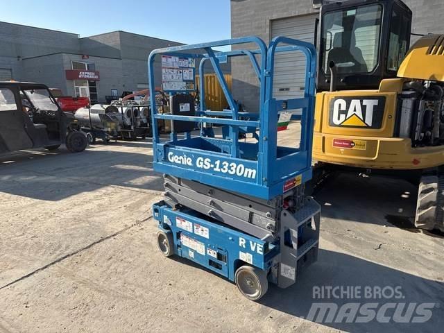 Genie GS-1330M Makazaste platforme