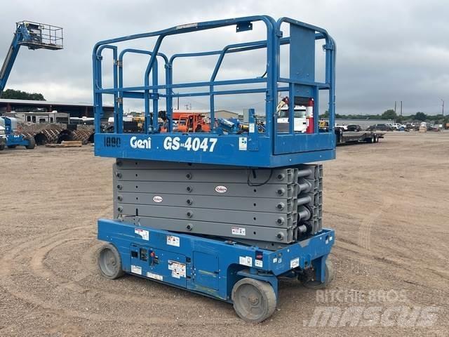 Genie GS-4047 Makazaste platforme
