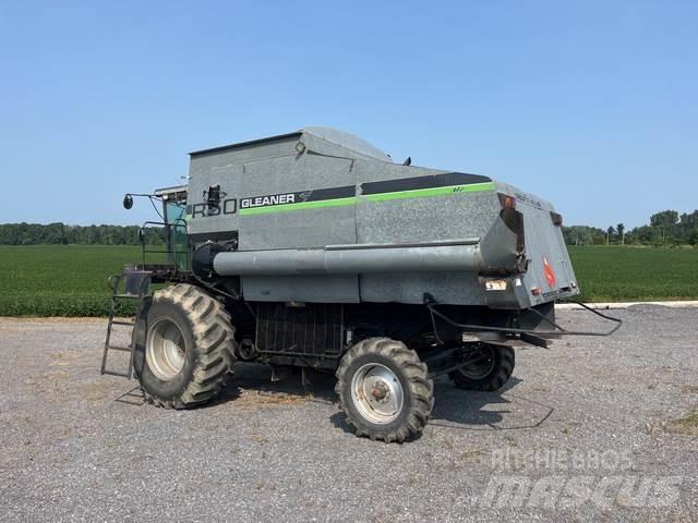 Gleaner R50 Kombajni