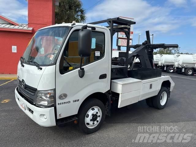 Hino 155 Šleperi za vozila
