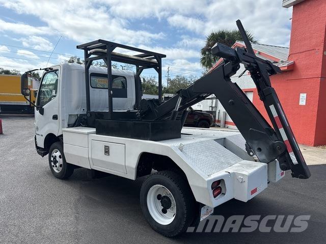 Hino 155 Šleperi za vozila