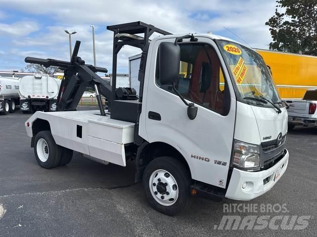 Hino 155 Šleperi za vozila