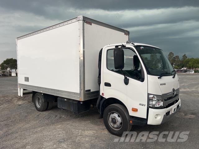 Hino 921 Sanduk kamioni