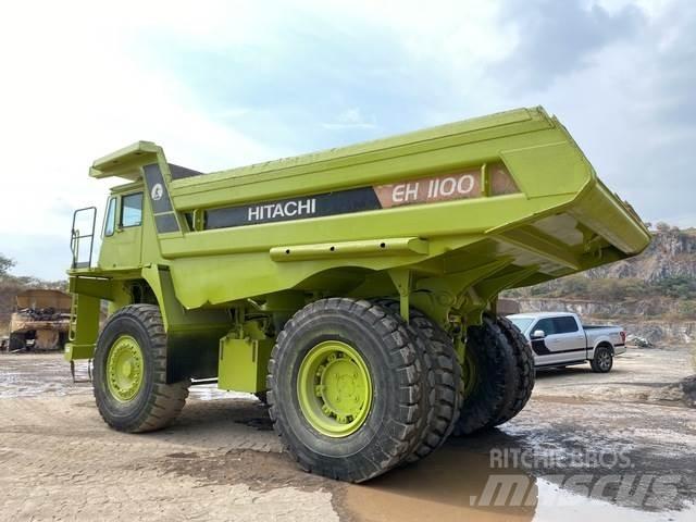 Hitachi EH1100 Zglobni damperi