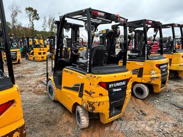 Hyundai 25B-9U Električni viljuškari