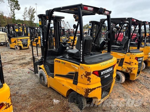 Hyundai 25B-9U Električni viljuškari