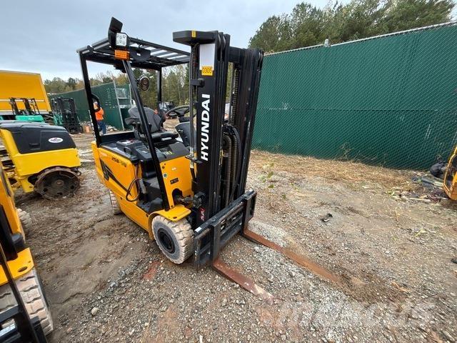 Hyundai 25B-9U Električni viljuškari