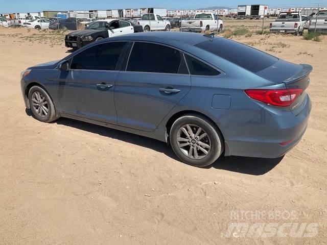 Hyundai Sonata Automobili
