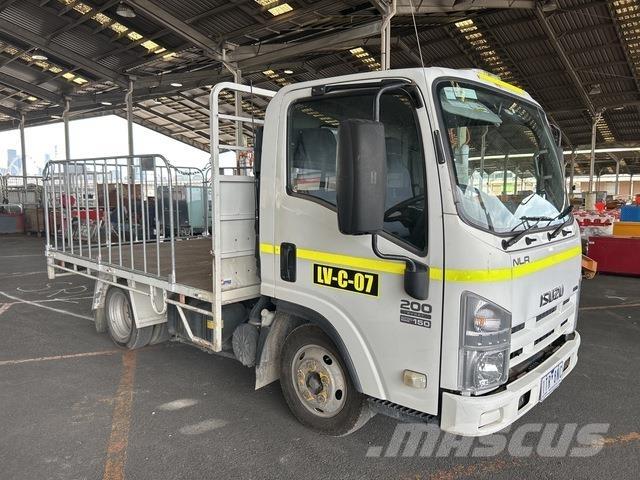 Isuzu NLR Kamioni sa otvorenim sandukom