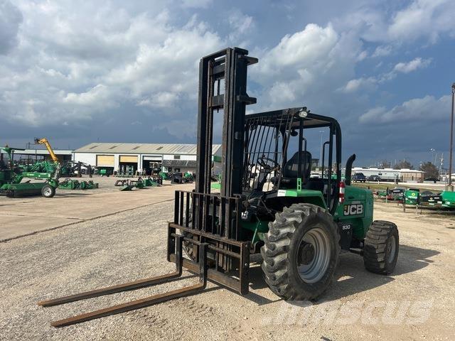 JCB 930 Vanterenski viljuškar