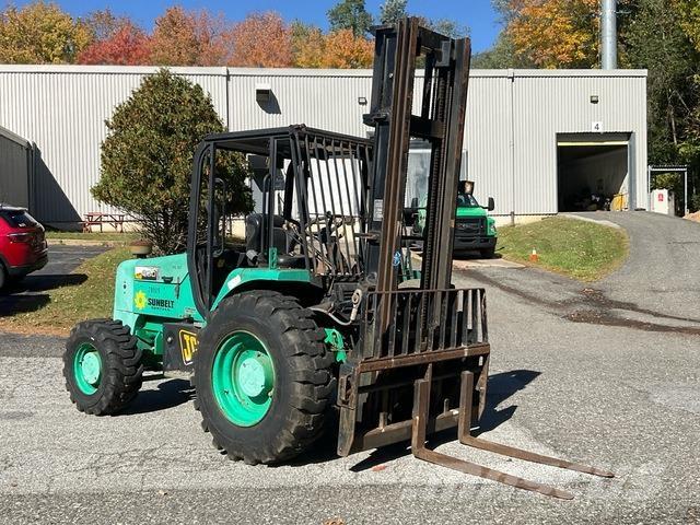 JCB 930 Vanterenski viljuškar