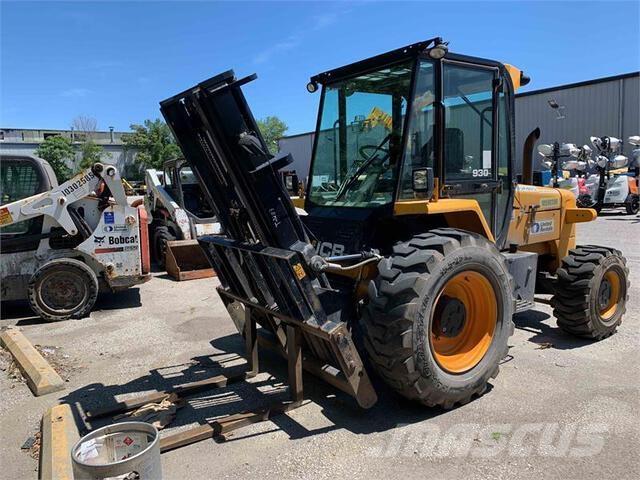 JCB 930-4 Vanterenski viljuškar