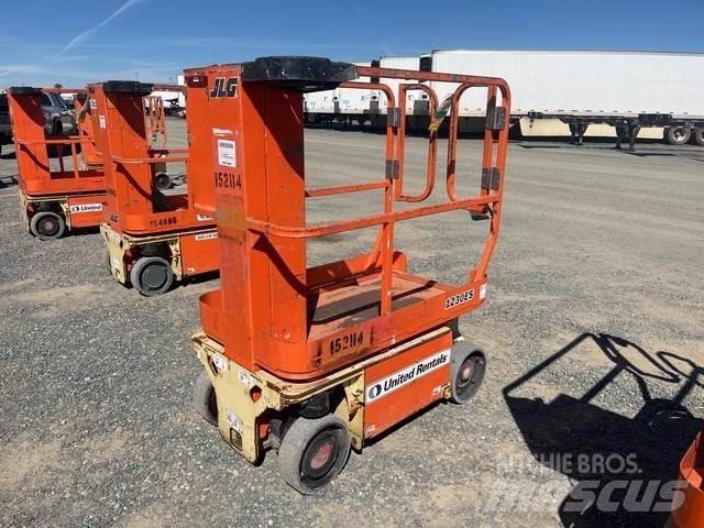 JLG 1230ES Jarbolne penjajuće platforme