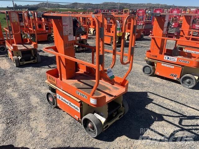 JLG 1230ES Jarbolne penjajuće platforme