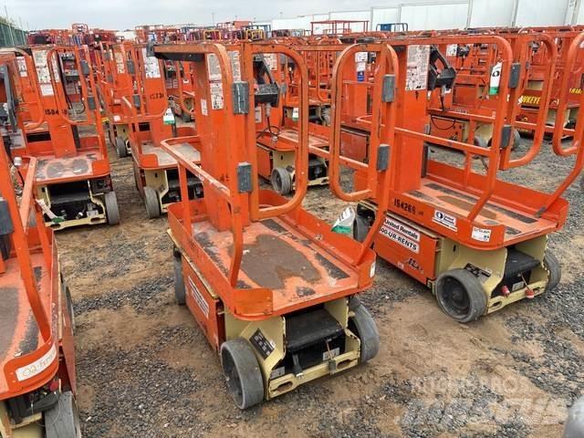 JLG 1230ES Jarbolne penjajuće platforme