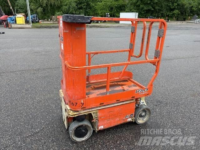 JLG 1230ES Jarbolne penjajuće platforme