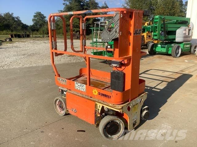 JLG 1230ES Jarbolne penjajuće platforme