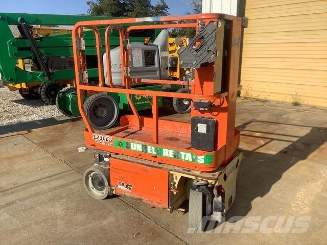 JLG 1230ES Jarbolne penjajuće platforme