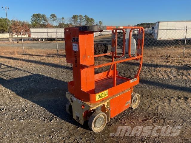 JLG 1230ES Jarbolne penjajuće platforme