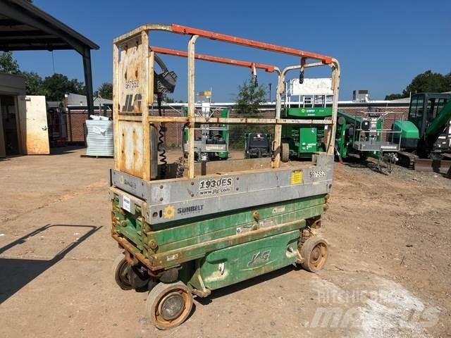 JLG 1930 ES Makazaste platforme