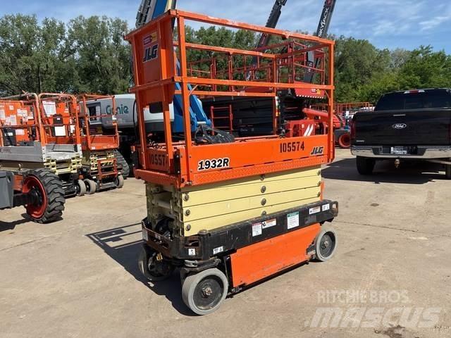 JLG 1932R Makazaste platforme
